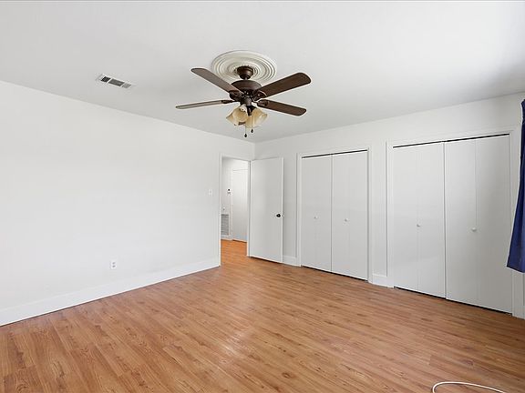 5th image of 546 Georgetown St