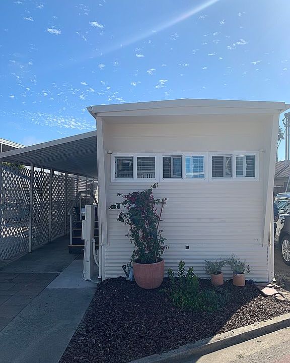 2 miles from the beach! 