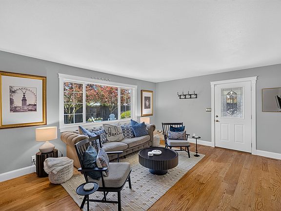 4th image of 2203 22nd St