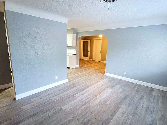 3rd image of 4400 25th Ave N