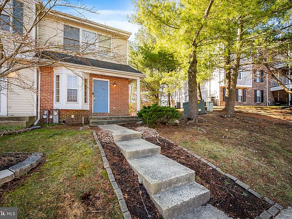 2nd image of 1403 Golden Rod Ct #1403