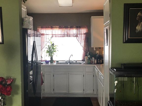 4th image of 15228 Sunflower Ln