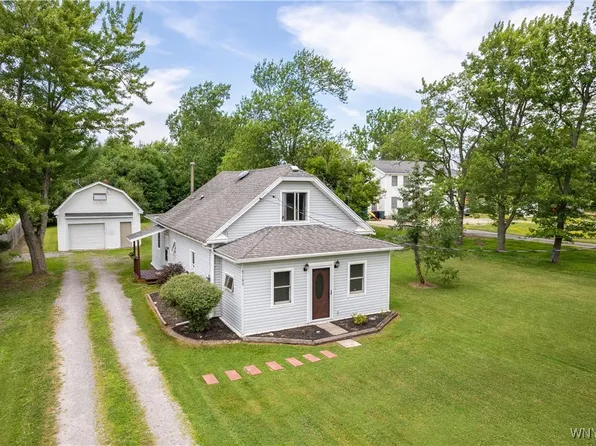 7160 Ward Rd, North Tonawanda, NY 14120