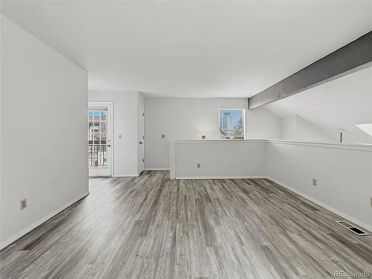 942 S Dearborn Way #10 — Photo 14