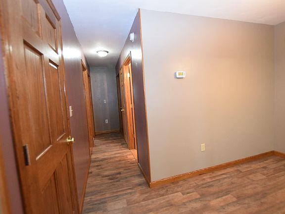5th image of 1015 S High St