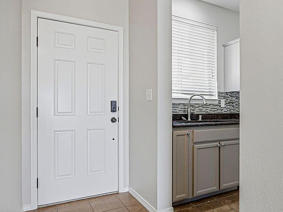 5th image of 2236 Decamp Point Pl