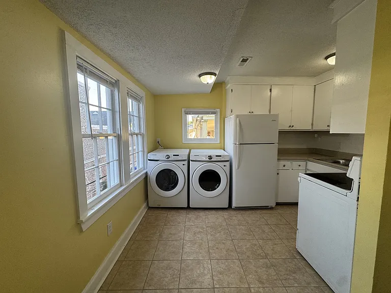 66 Amherst St — Photo 13