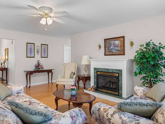 4th image of 1354 Towe String Rd