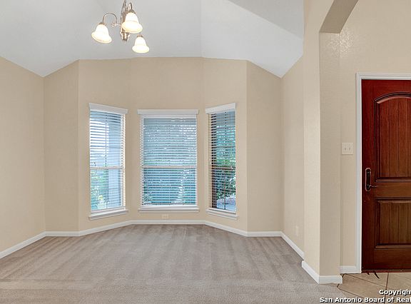 3rd image of 611 Kingbird Pl