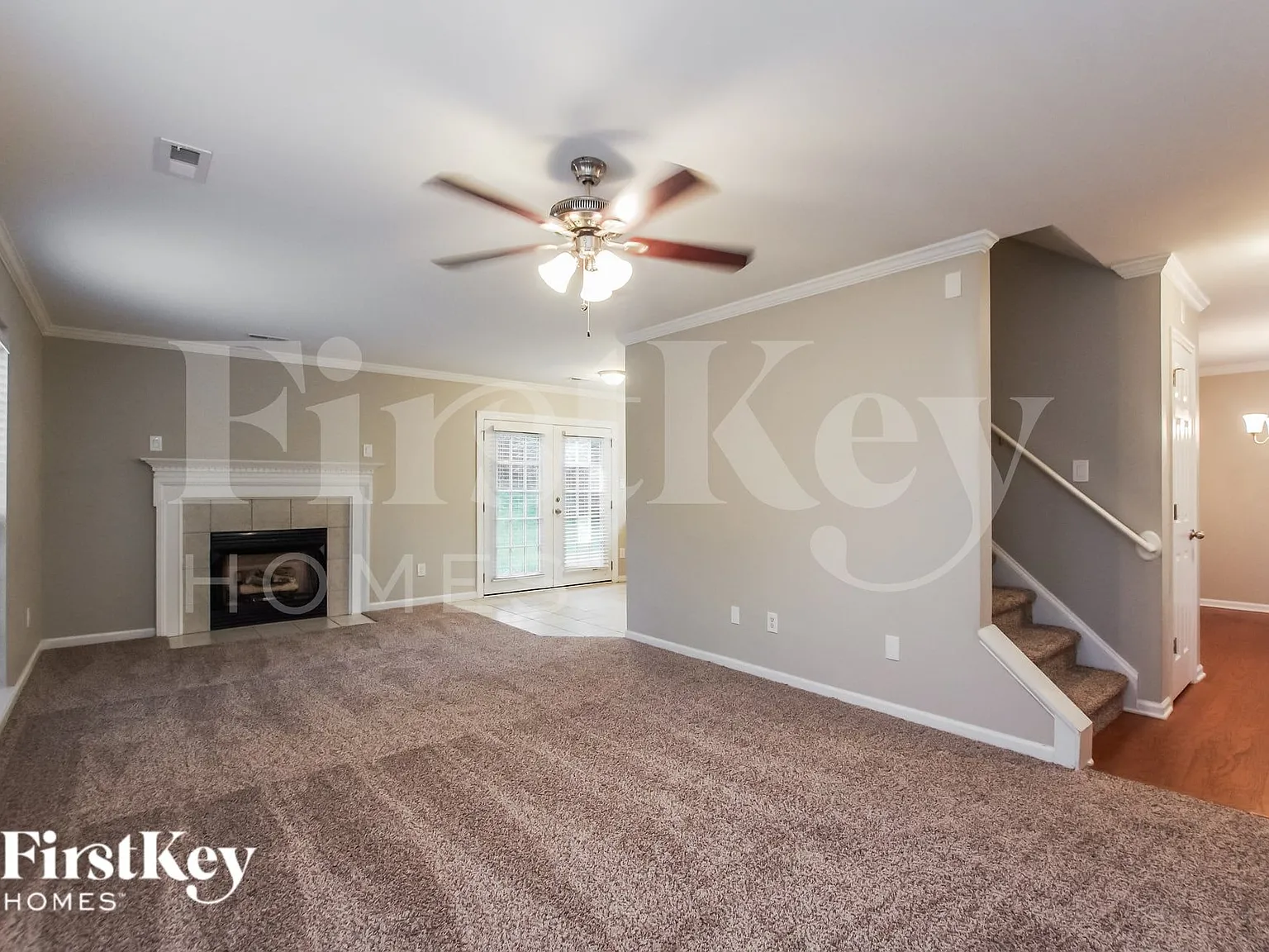 4 bed, 2.5 bath, 1689 sqft, $2,560 — Photo 4