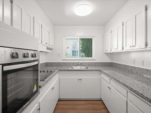 1840 Ednamary Way APT A