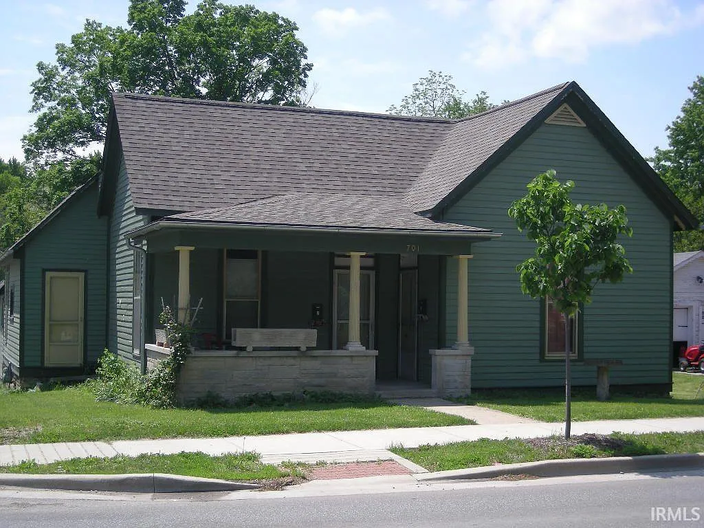 1 bed, 1.0 bath, 700 sqft, $850 — Photo 1