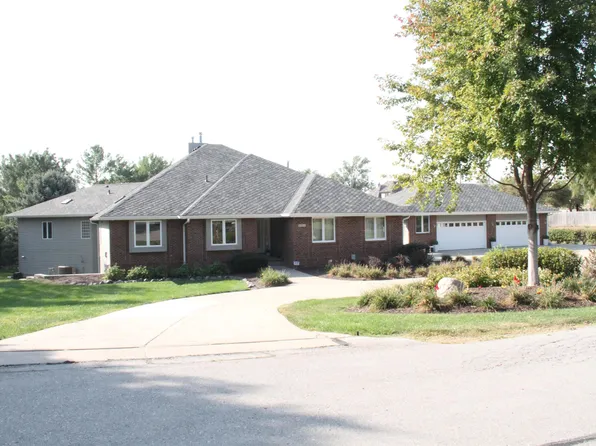 3501 Birchwood Dr, Bellevue, NE 68123