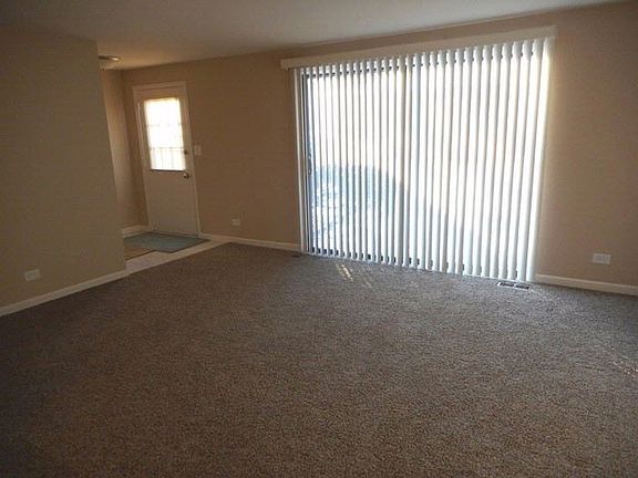 5th image of 1427 Millbrook Ct #1427