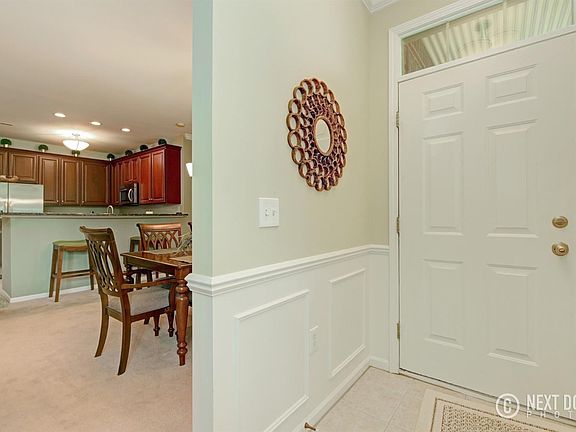 3rd image of 3166 Primrose Ln