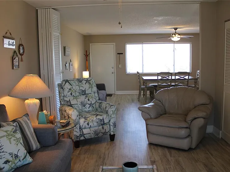 4460 Ironwood Cir #501A — Photo 15
