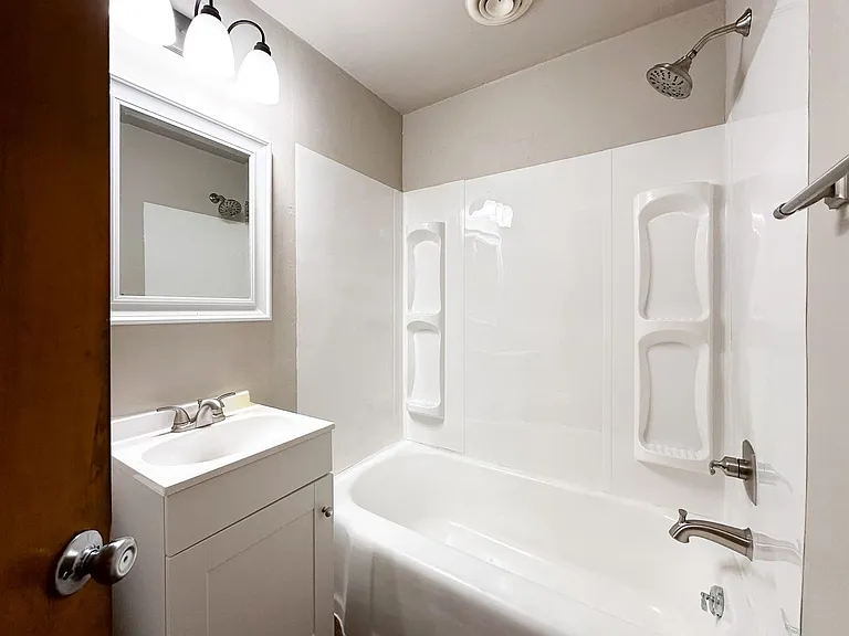 610 Maple St — Photo 4