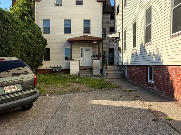 107 Endicott St #1, Worcester, MA 01610