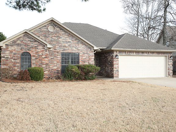 3rd image of 19 Waldron Cir