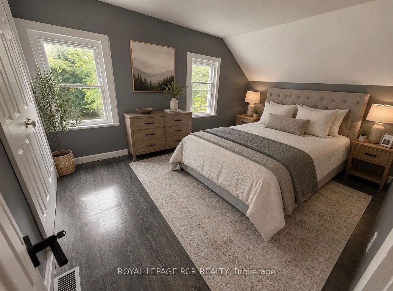 4 bed, $2,700 — Photo 4