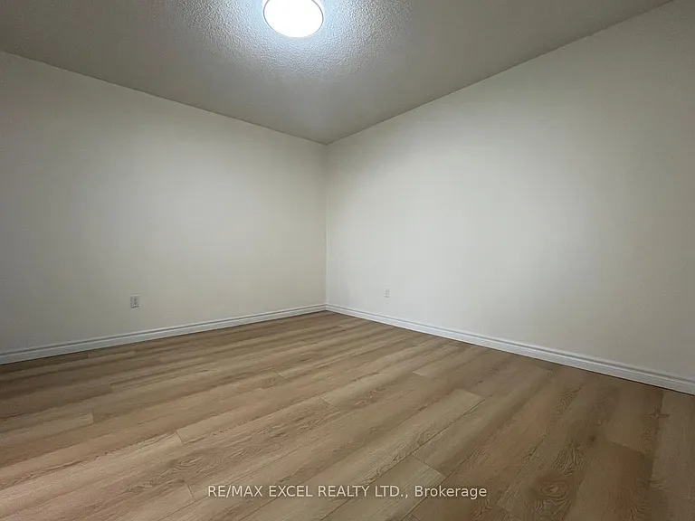 350 Alton Towers Cir #902 — Photo 6