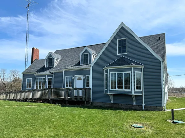 4887 Riverside Rd, Coloma, MI 49038