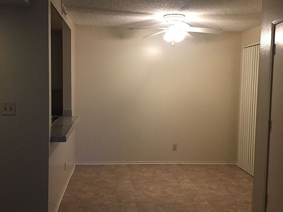 2nd image of 926 N Wilmington Blvd APT 28