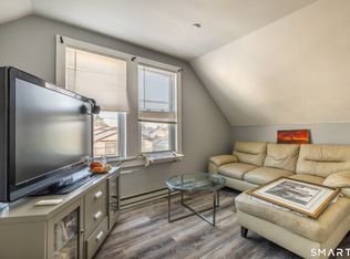 795 Brewster St FLOOR 3, Bridgeport, CT 06605