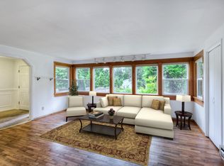 19524 75th Ave NE, Kenmore, WA 98028