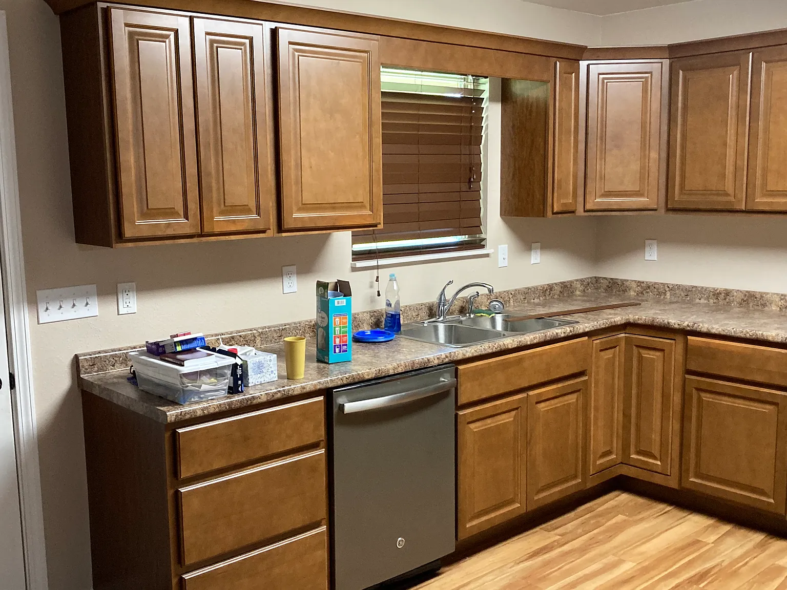 3 bed, 1600 sqft, $2,350 — Photo 1