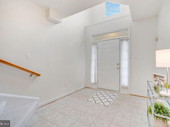 5th image of 4703 Caronia Way