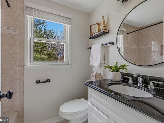 3rd image of 13005 Kingswell Dr #1