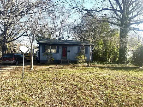 2412 Daniel St, Winston Salem, NC 27127