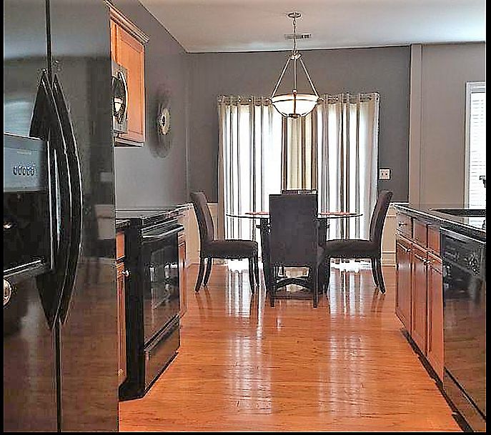 MODERN KITCHEN