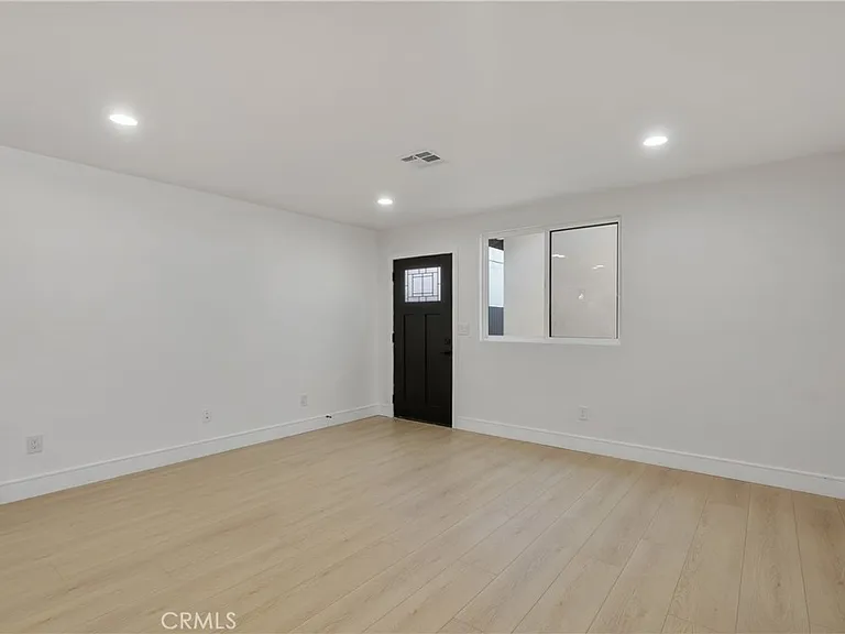 2708 S Cochran St — Photo 8