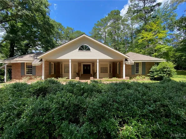 1432 Columbus St W, Fayette, AL 35555