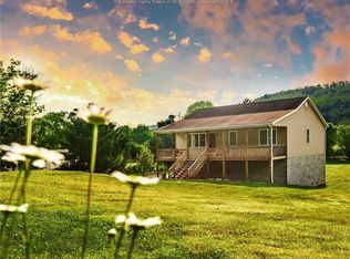 1204 Poca River Rd N, Poca, WV 25159