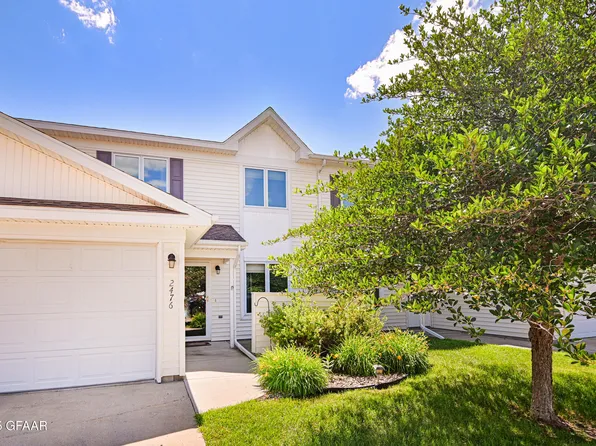 2476 S 38th St, Grand Forks, ND 58201