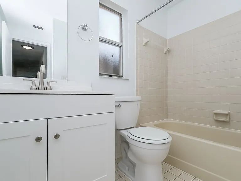 714 Crimson King Trce — Photo 10