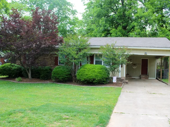 704 N Spruce St, Searcy, AR 72143