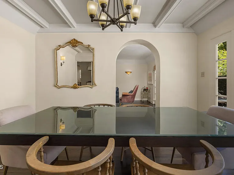 840 Victoria Dr — Photo 12