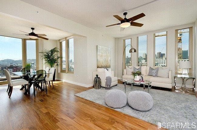 1st image of 88 King St Unit 1317
