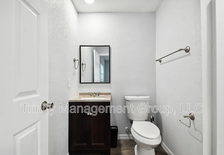 1051 Dogwood Dr #3 — Photo 2