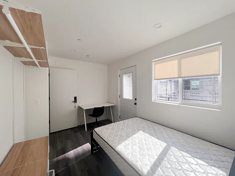 1439 W 37th Dr — Photo 55