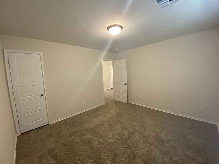 9512 Squire Ln — Photo 10