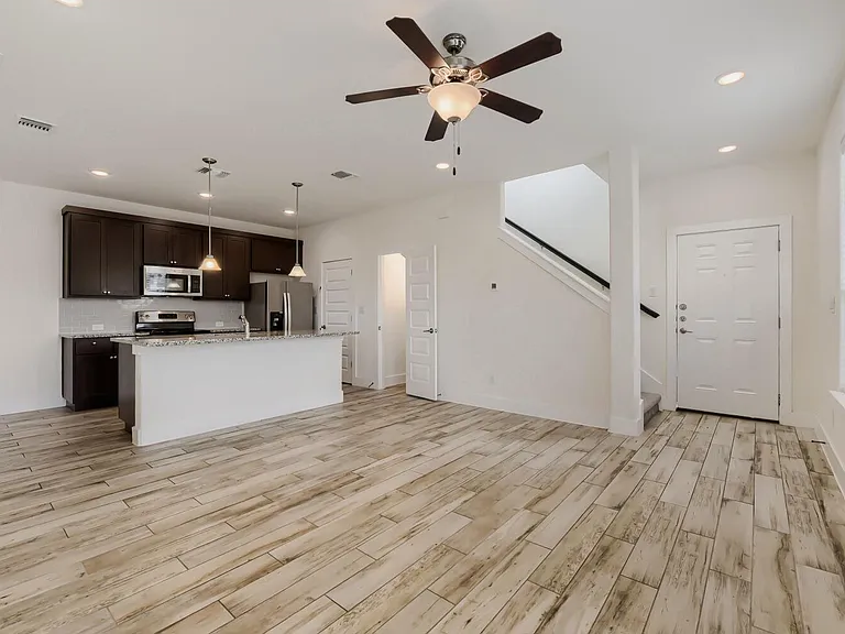 401 Parkline Dr #1A — Photo 4