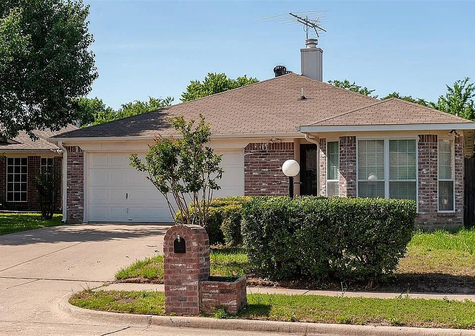 1st image of 10820 Pebblecreek Ct