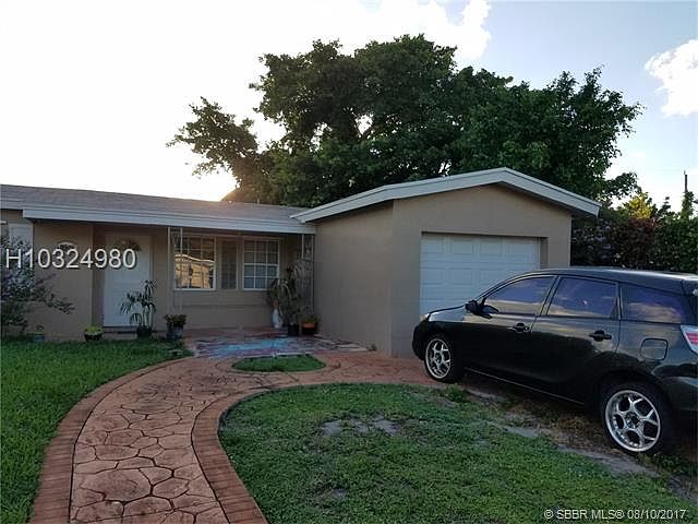 1st image of 3541 NW 39th Ave