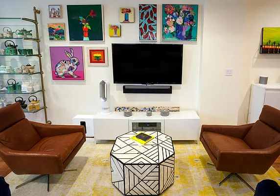 Sold by Dorsa Group | media 42