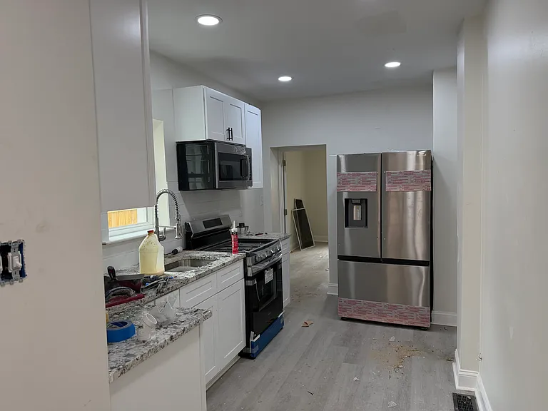 785 Chestnut St — Photo 2